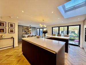 Photo 15- click for photo gallery